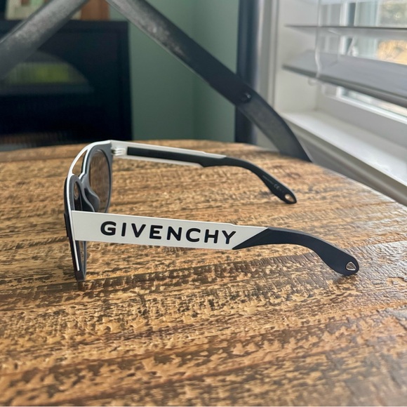 Givenchy 50mm Round Sunglasses - Unisex - Picture 9 of 10